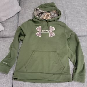 Under Armour large green